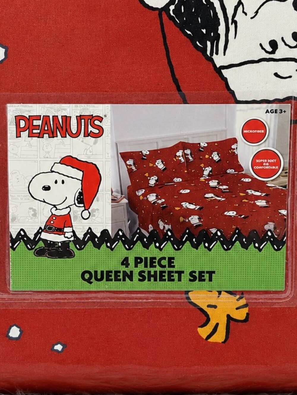 Peanuts Christmas Snoopy Red 4 Piece Microfiber Queen Sheet Set New With Tags - Picture 5 of 7